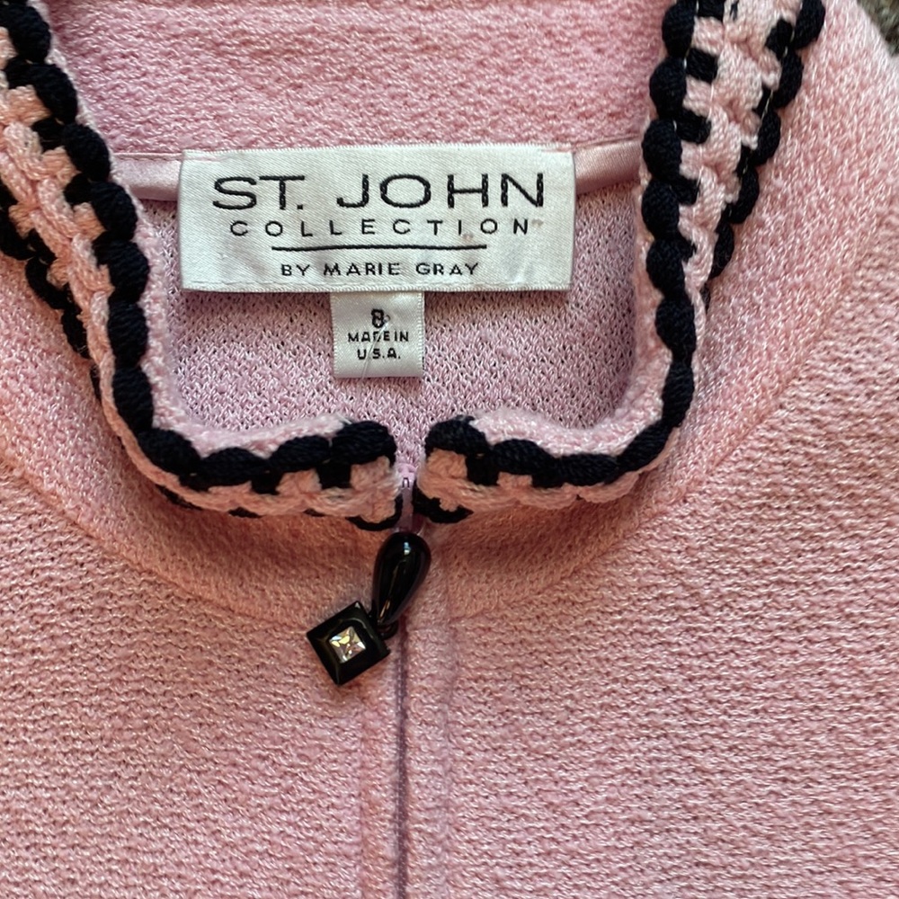 St. John Pink Textured Zip-Front Knit Blazer with Black Trim - Picture 2 of 3